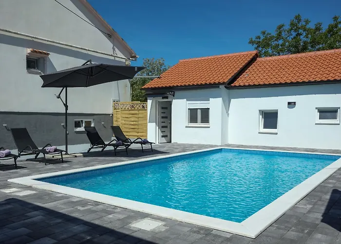 Mia Villa Donje Rastane